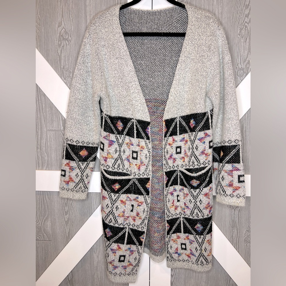 B13.01 Vintage Open knee length sweater w/pockets Aztec Colors/Pattern (XL) - Picture 5 of 7